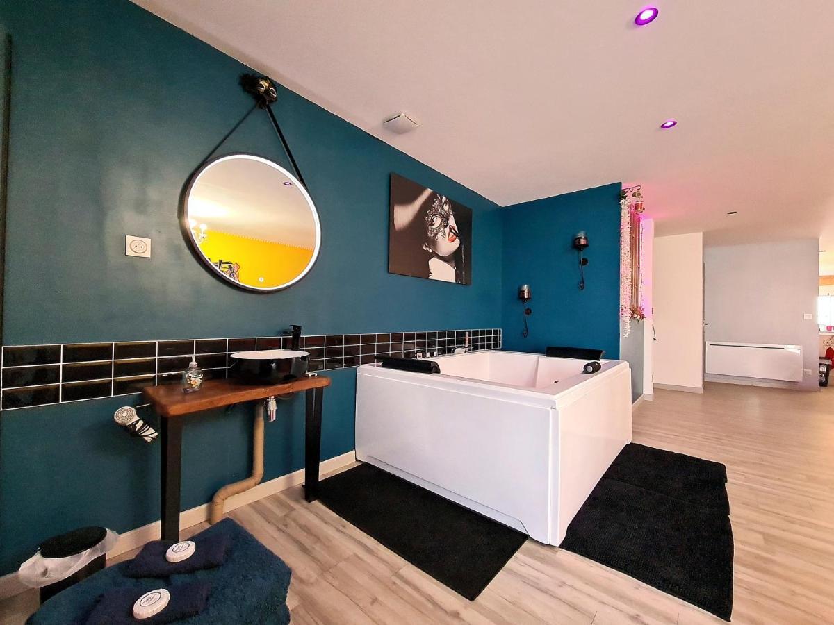 Nuit Insolite-Room Love Saint-Germain  المظهر الخارجي الصورة