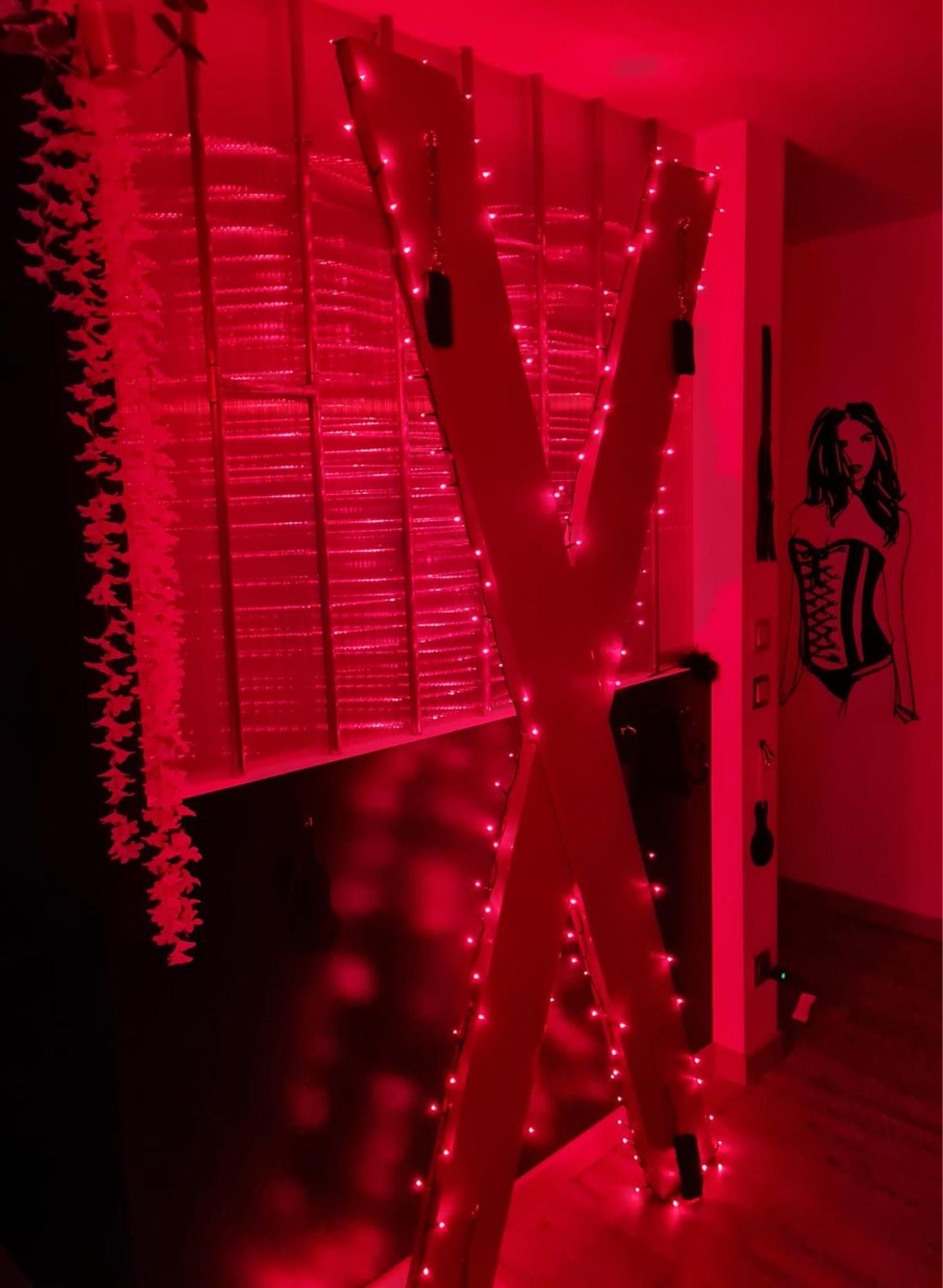 Nuit Insolite-Room Love Saint-Germain  المظهر الخارجي الصورة